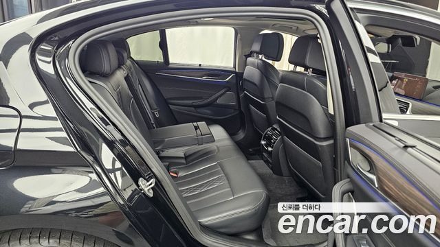 BMW 5 Series (G30) 530i Luxury 2023 — фото 12