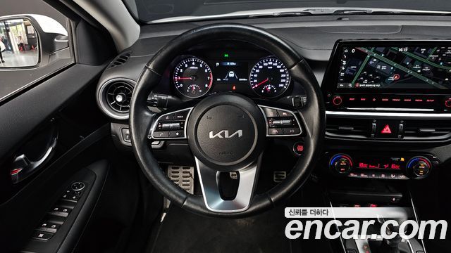 Kia K3 (II) 1.6 Prestige 2023 — фото 13