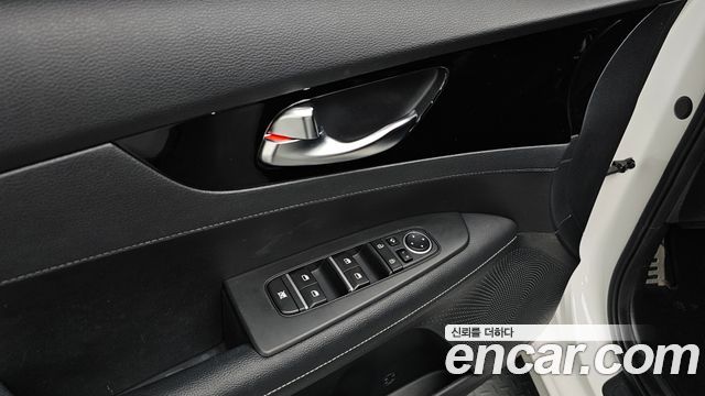 Kia K3 (II) 1.6 Prestige 2023 — фото 27