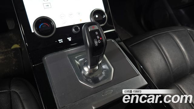 Land Rover Range Rover Evoque (II) D180 SE 2020 — фото 9