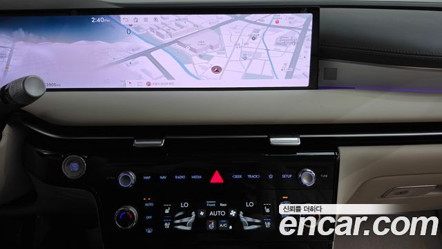 Genesis G80 (RG3) Gasoline 2.5 Turbo AWD 2025 — фото 16