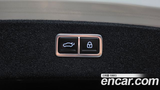 Genesis G80 (RG3) Gasoline 2.5 Turbo AWD 2025 — фото 23