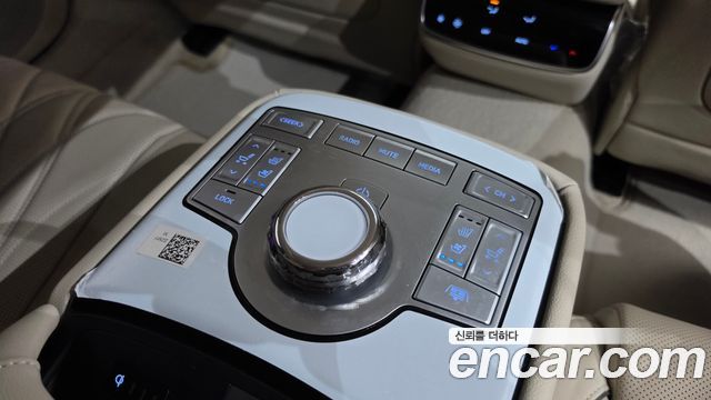 Genesis G80 (RG3) Gasoline 2.5 Turbo AWD 2025 — фото 34