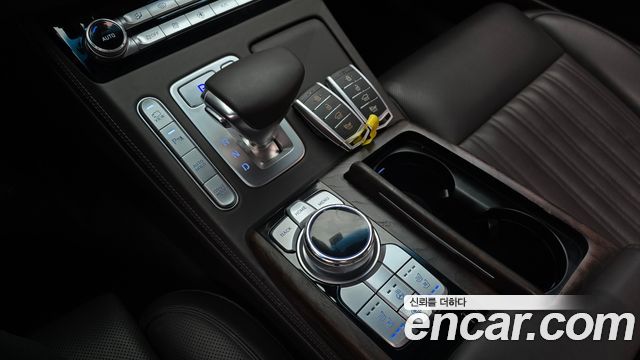 Genesis G90 5.0 AWD Prestige 2019 — фото 9