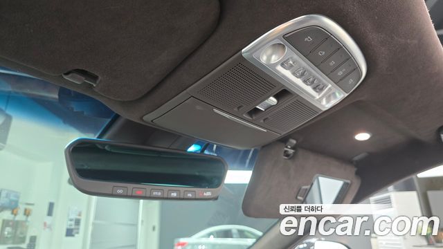 Genesis G90 5.0 AWD Prestige 2019 — фото 18