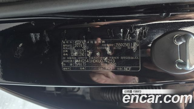 Genesis G90 5.0 AWD Prestige 2019 — фото 19