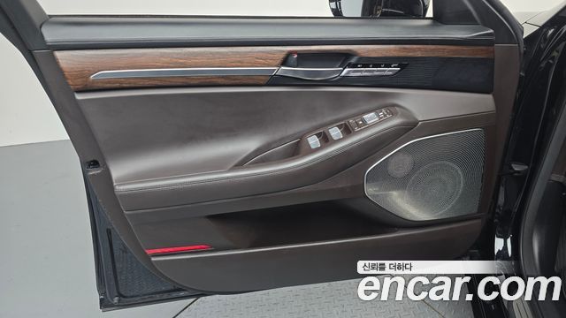 Genesis G90 5.0 AWD Prestige 2019 — фото 24
