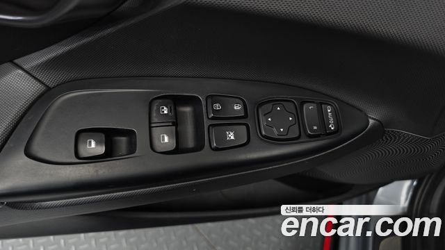 Hyundai Veloster (JS) 2.0 N 2020 — фото 19