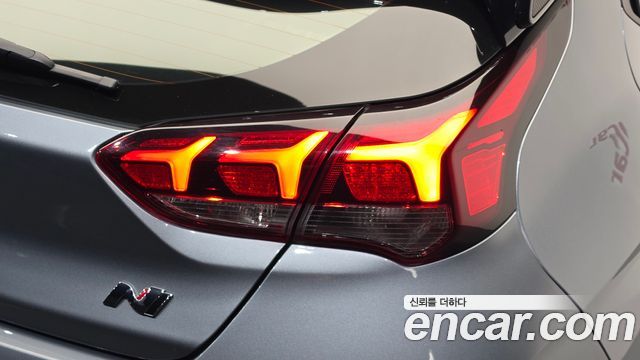 Hyundai Veloster (JS) 2.0 N 2020 — фото 23
