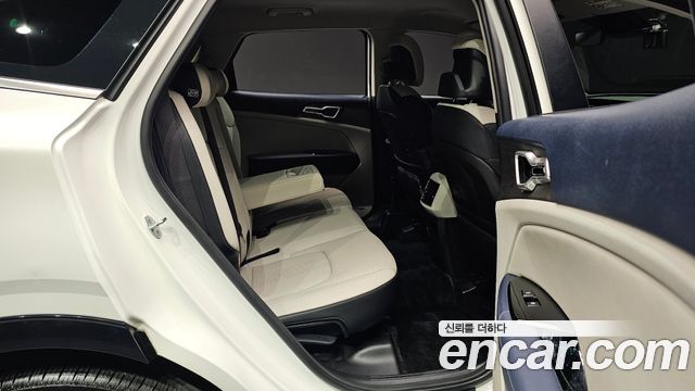 Kia Sportage (V) Gasoline 1.6 Turbo 2WD Signature 2023 — фото 12