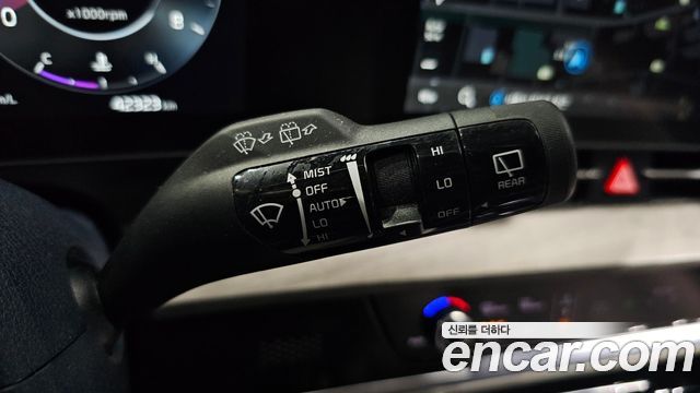 Kia Sportage (V) Gasoline 1.6 Turbo 2WD Signature 2023 — фото 33