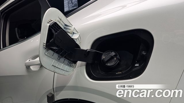 Kia Sportage (V) Gasoline 1.6 Turbo 2WD Signature 2023 — фото 36