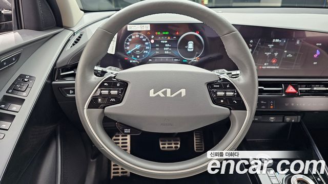 Kia Niro Signature 2022 — фото 13