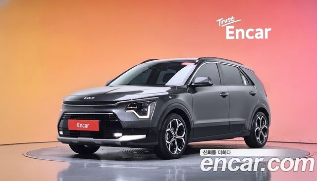 Kia Niro Signature 2022 — фото 1