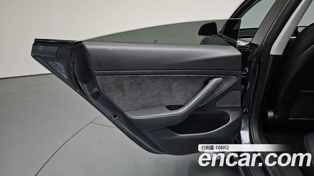 Tesla Model 3 Long Range AWD 2020 — фото 31
