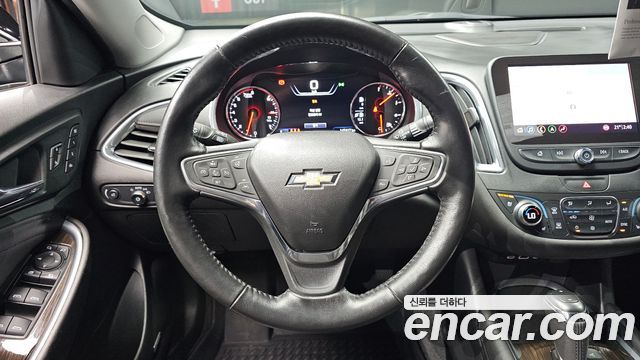 Chevrolet Malibu 2.0 Turbo Premier Special 2019 — фото 13