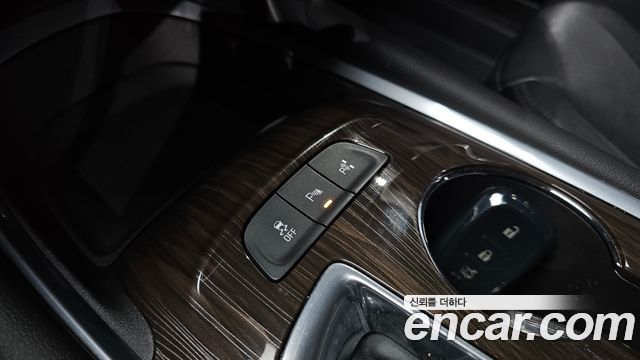 Chevrolet Malibu 2.0 Turbo Premier Special 2019 — фото 28