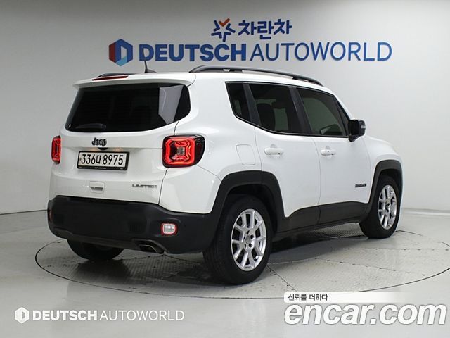 Jeep Renegade 2.4 Limited 2020 — фото 2