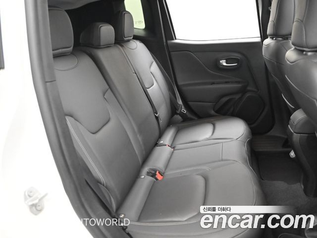 Jeep Renegade 2.4 Limited 2020 — фото 16