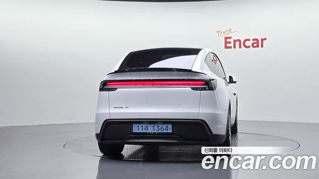 Tesla Model Y L Long Range AWD 2026 — фото 4