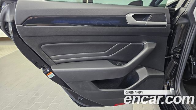 Volkswagen Arteon 2.0 TDI Prestige 2023 — фото 25