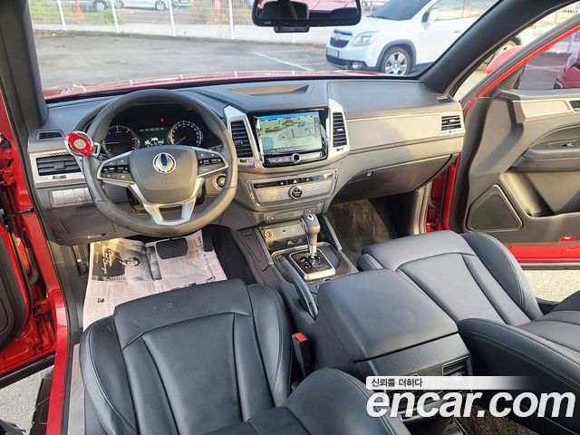 KG Mobility (SsangYong) Rexton Sports Khan Diesel 2.2 4WD Professional X (5-Link) 2019 — фото 15