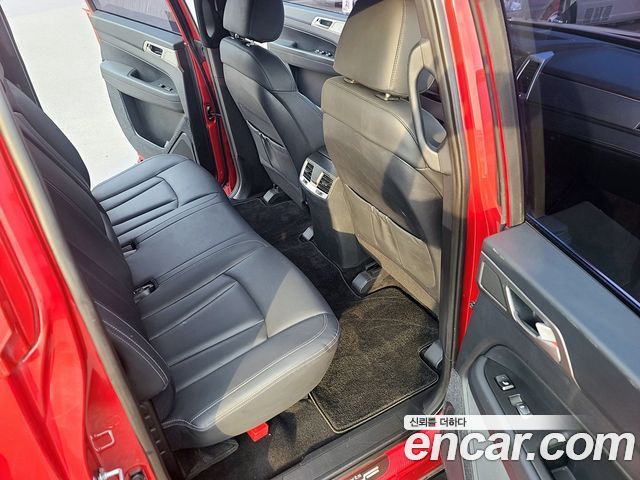 KG Mobility (SsangYong) Rexton Sports Khan Diesel 2.2 4WD Professional X (5-Link) 2019 — фото 17