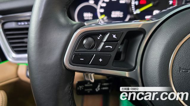 Porsche Panamera (971) 2.9 AWD E-Hybrid 2018 — фото 30