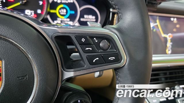 Porsche Panamera (971) 2.9 AWD E-Hybrid 2018 — фото 33