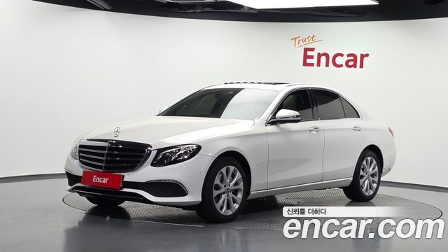 Mercedes-Benz E-Class (W213) E220d 4MATIC Exclusive 2019 — фото 1