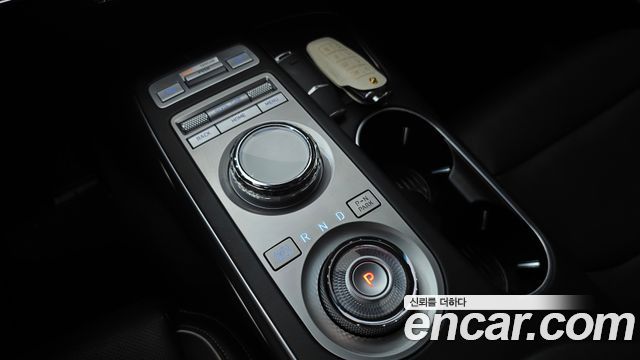 Genesis GV70 2.5T Gasoline AWD 2022 — фото 9