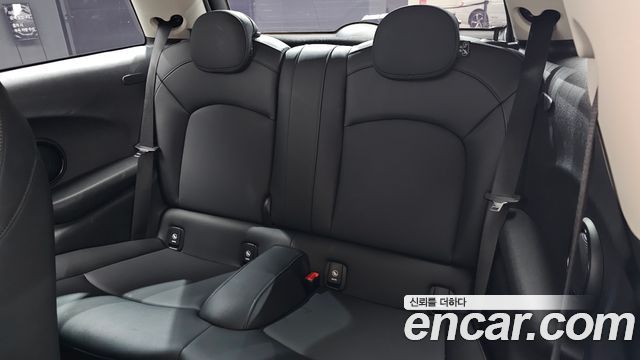 MINI Cooper Standard Third Generation 2021 — фото 12