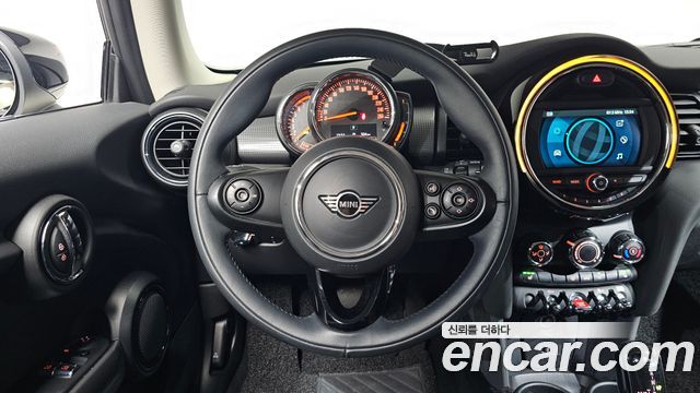 MINI Cooper Standard Third Generation 2021 — фото 13