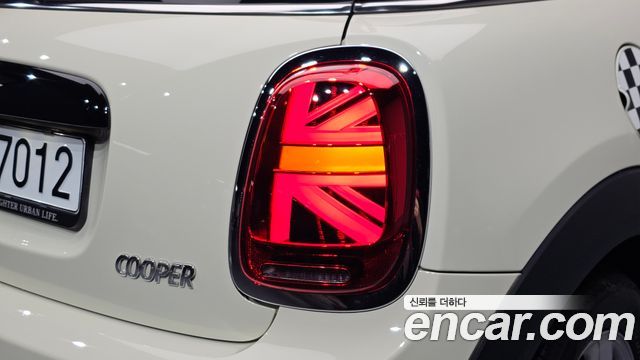 MINI Cooper Standard Third Generation 2021 — фото 23