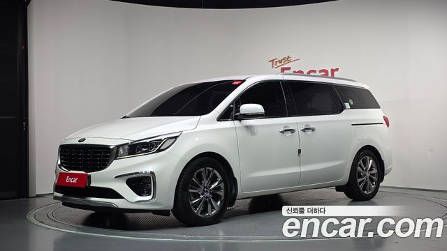 Kia Carnival 9-Seater Prstige 2019 — фото 1