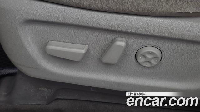 Kia Carnival 9-Seater Prstige 2019 — фото 38