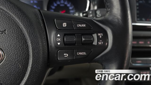 Kia Carnival 9-Seater Prstige 2019 — фото 39