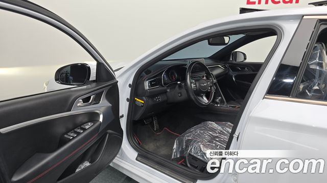 Genesis G70 3.3T Sport Advanced 2018 — фото 10