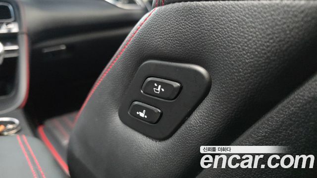 Genesis G70 3.3T Sport Advanced 2018 — фото 31