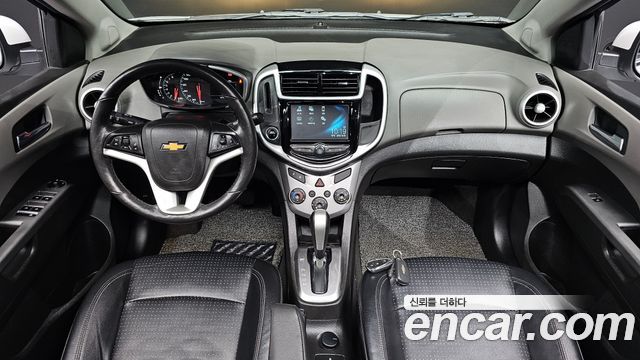 Chevrolet Aveo Sedan 1.4 Turbo LT 2017 — фото 7