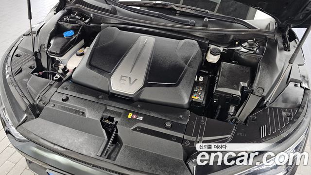 Kia EV6 Standard Earth 2023 — фото 6