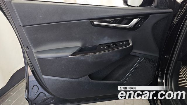 Kia EV6 Standard Earth 2023 — фото 24