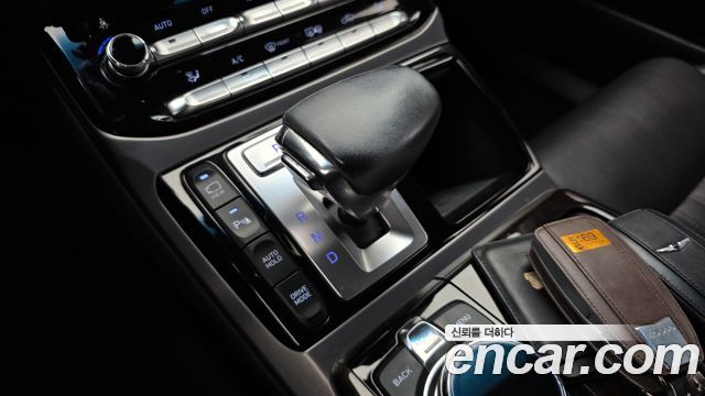 Genesis EQ900 3.8 GDI AWD Premium Luxury 2017 — фото 9