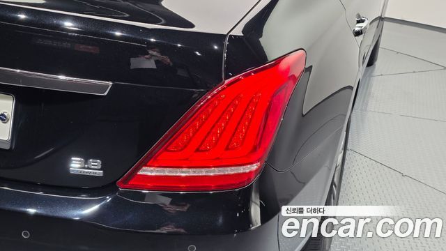 Genesis EQ900 3.8 GDI AWD Premium Luxury 2017 — фото 23