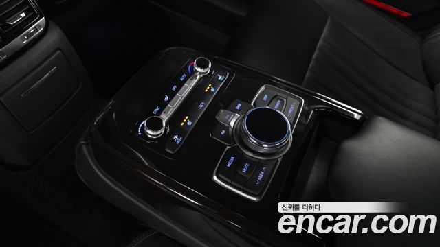 Genesis EQ900 3.8 GDI AWD Premium Luxury 2017 — фото 29
