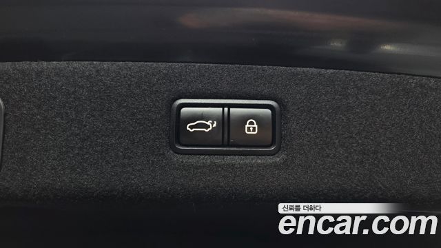 Genesis EQ900 3.8 GDI AWD Premium Luxury 2017 — фото 34