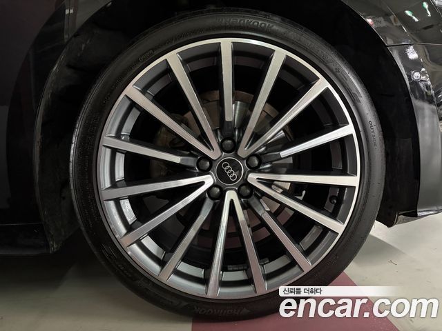 Audi A5 (F5) 40 TFSI Quattro Premium Sportback 2023 — фото 23
