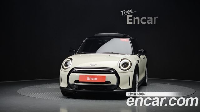 MINI Cooper Classic Plus 3rd 2022 — фото 3