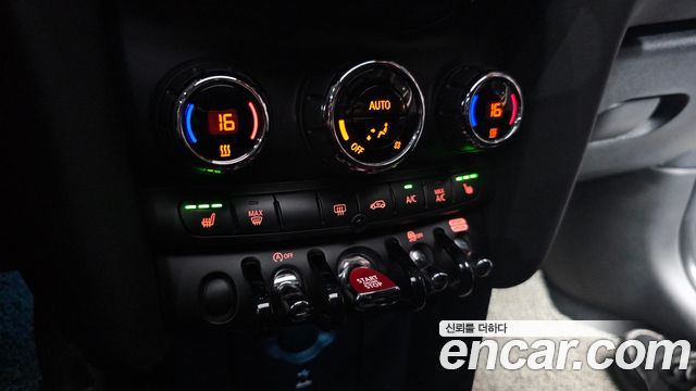 MINI Cooper Classic Plus 3rd 2022 — фото 18