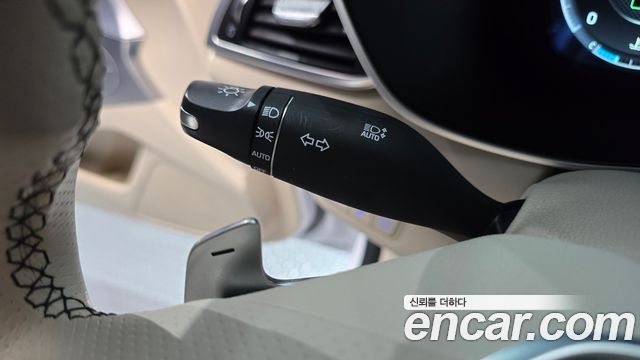 Genesis G70 3.3T Sport AWD Prestige 2019 — фото 19
